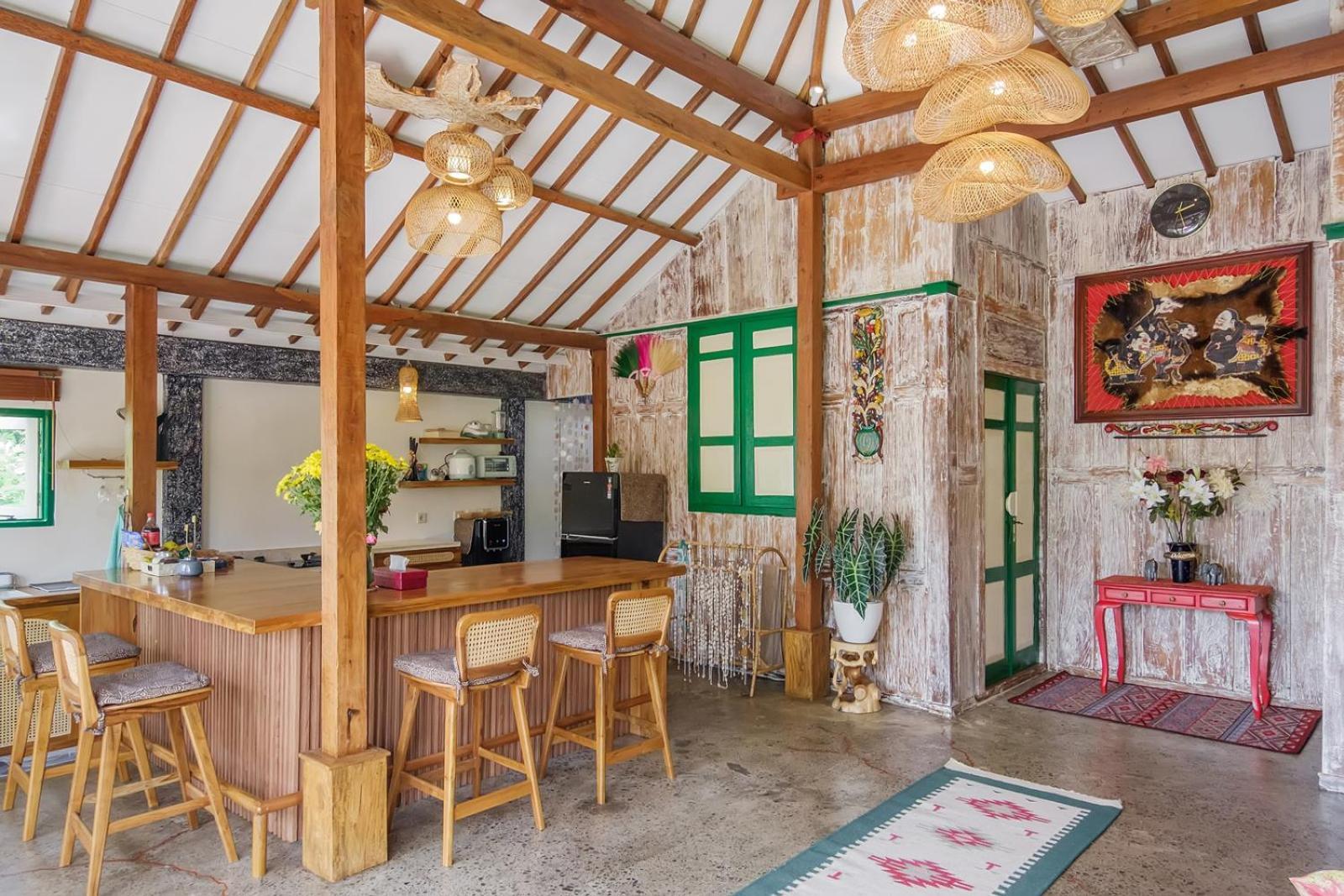 Villa Madeira Javanese Joglo, *