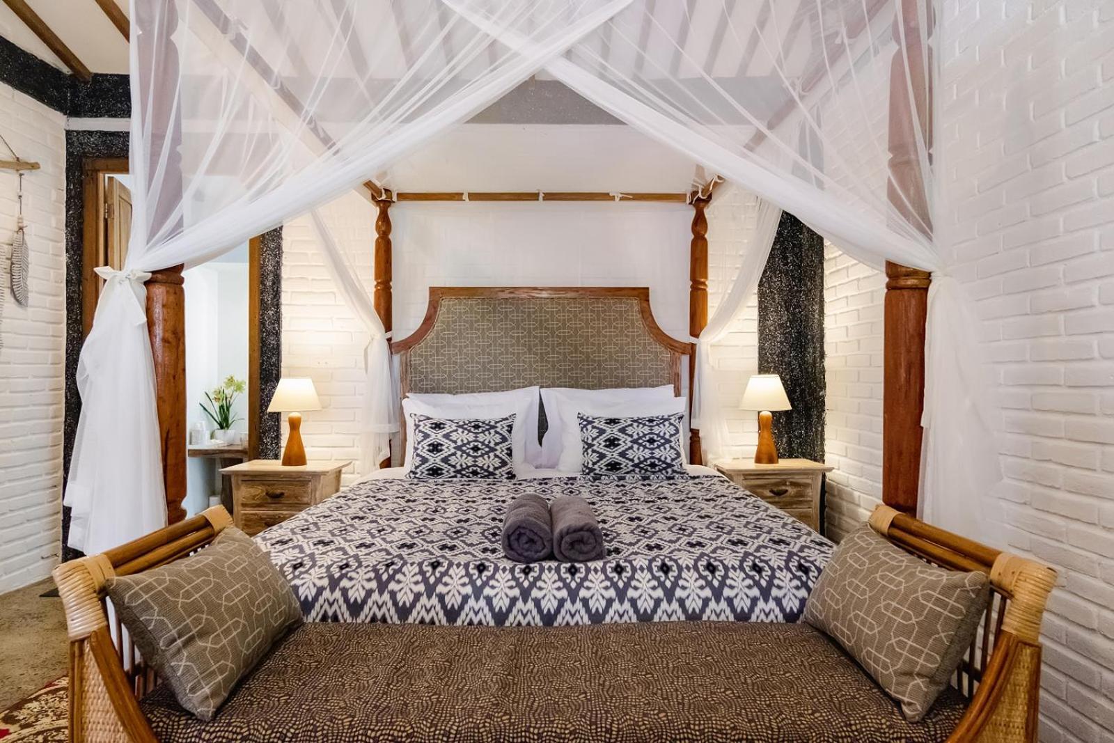 Villa Madeira Javanese Joglo,