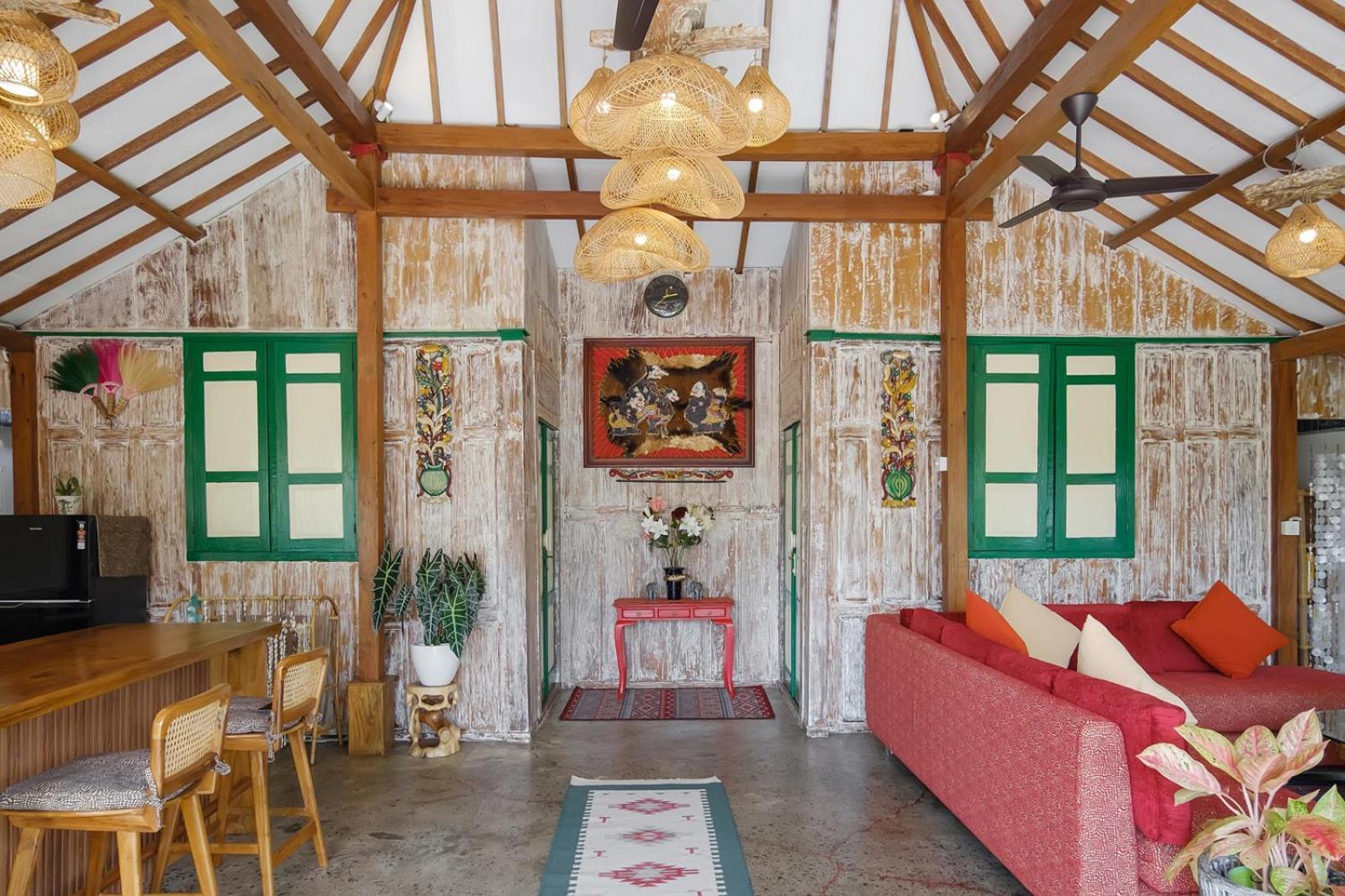 Madeira Javanese Joglo, Villa *